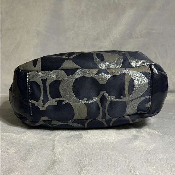 Coach D1260-F19664 Blue and Gray Tote Bag - www.hdc.com.do Coach D1260-F19664 Blue and Gray Tote Bag